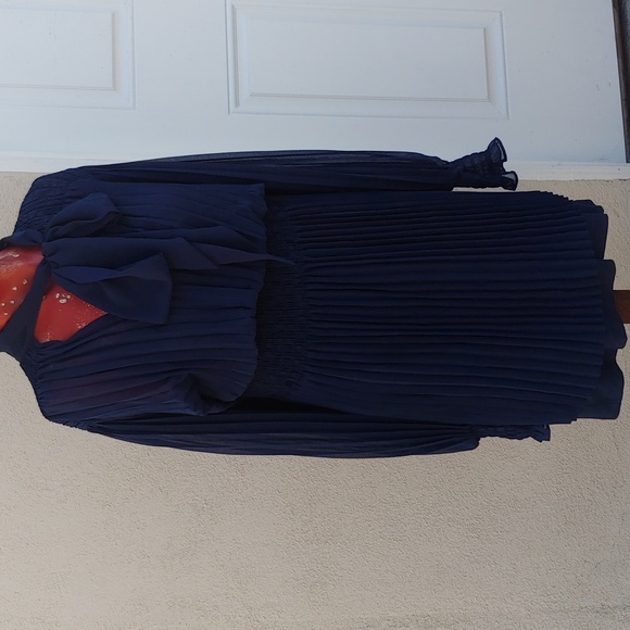 Banana Republic Dresses & Skirts - Banana Republic Women's Navy Pleaded Dress -Medium